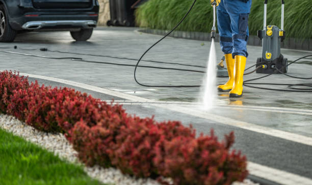 Best Garage Pressure Washing  in Lake Hallie, WI
